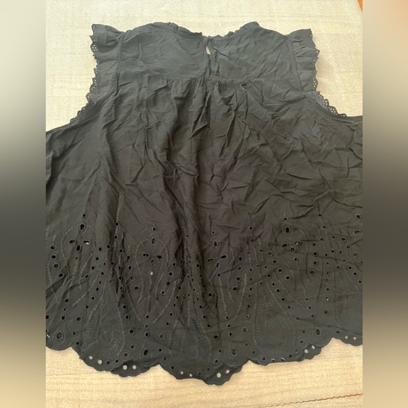 [4/4X]Torrid Eyelet Pintuck Detail Black Sleeveless Ruffled Blouse - Picture 11 of 12